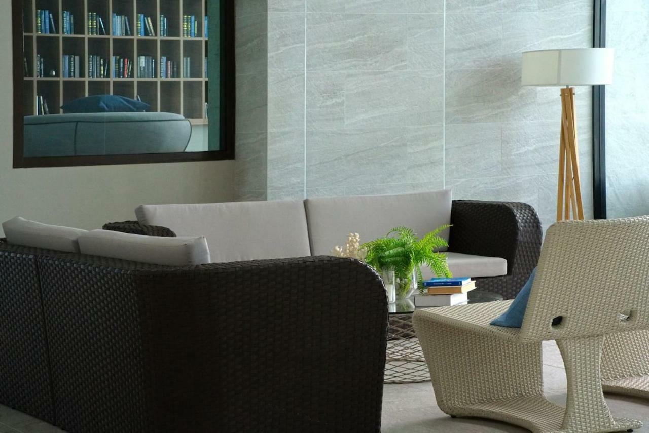 Ar Aeras Pattaya Apartment ภายนอก รูปภาพ